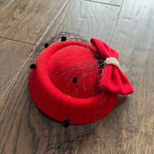 Elegant & Luxurious Hat Fascinators